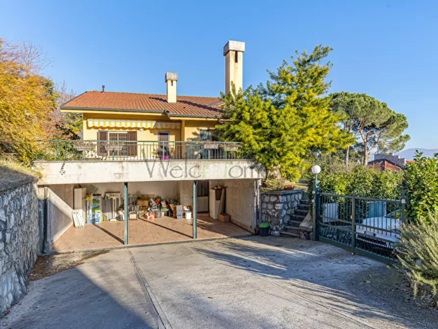 Immagine 7 di Casa bifamiliare in vendita  a Pusiano