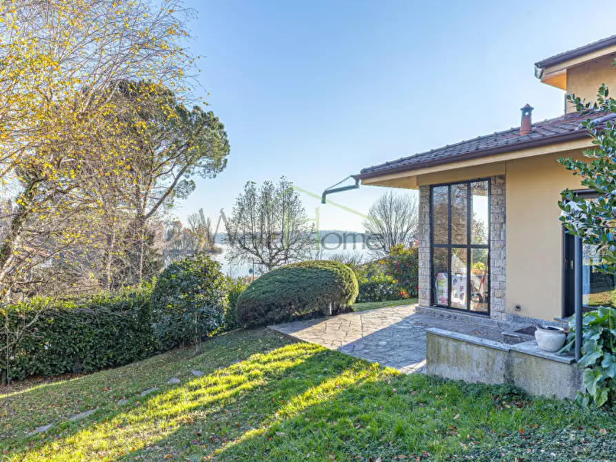 Immagine 13 di Casa bifamiliare in vendita  a Pusiano