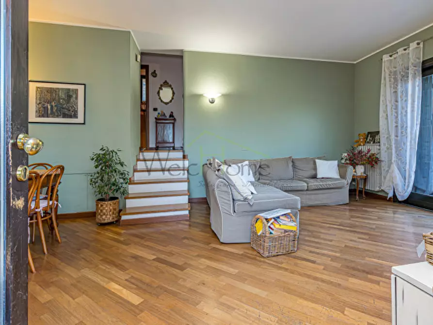 Immagine 17 di Casa bifamiliare in vendita  a Pusiano