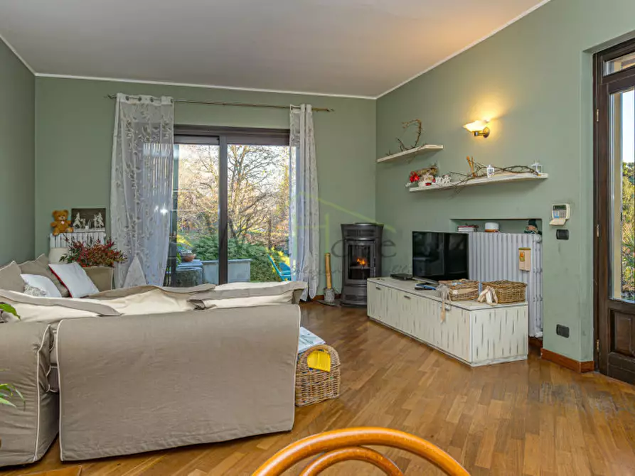 Immagine 19 di Casa bifamiliare in vendita  a Pusiano