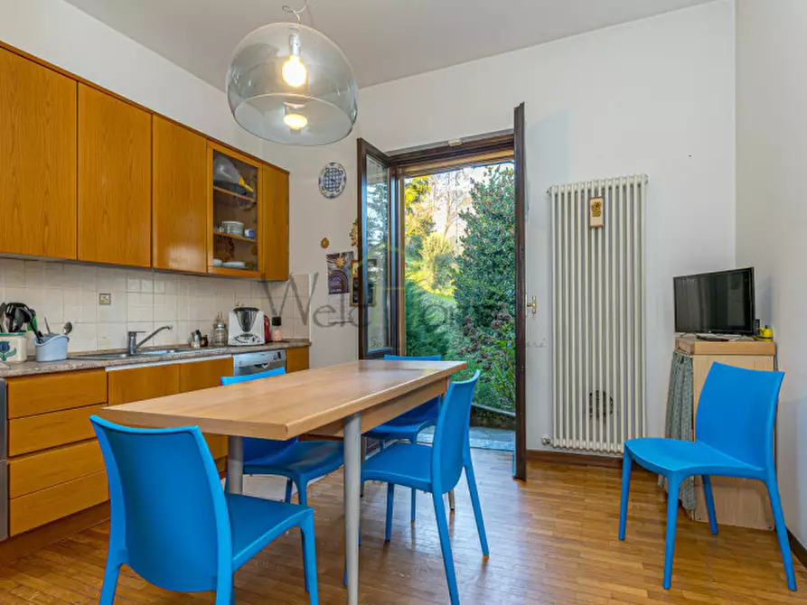 Immagine 23 di Casa bifamiliare in vendita  a Pusiano