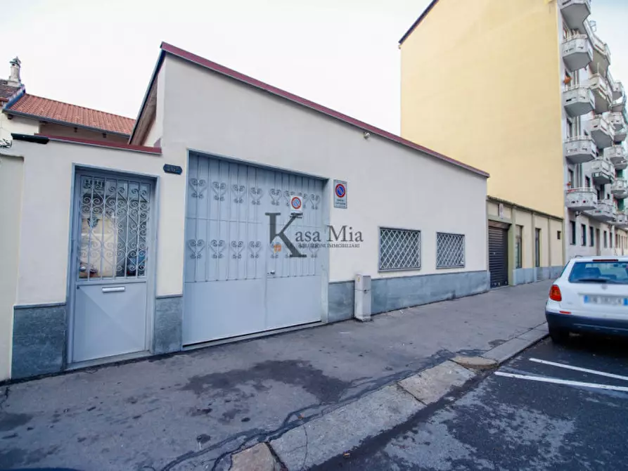 Immagine 2 di Casa indipendente in vendita  in via villar 16 a Torino