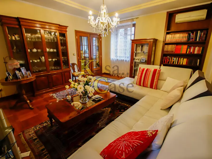 Immagine 8 di Casa indipendente in vendita  a Torino