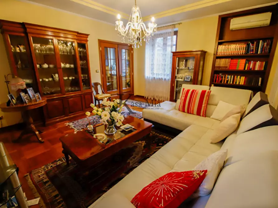 Immagine 11 di Casa indipendente in vendita  in via villar 16 a Torino