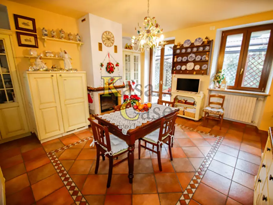 Immagine 14 di Casa indipendente in vendita  a Torino