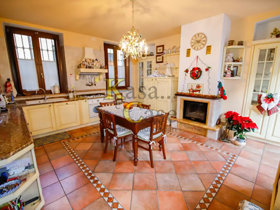 Immagine 15 di Casa indipendente in vendita  a Torino