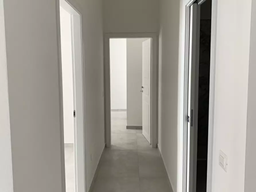 Immagine 3 di Appartamento in vendita  in VIA DOMENICO MORENI a Firenze