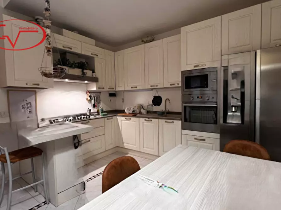 Immagine 5 di Appartamento in affitto  in Via Francesco Petrarca a Montevarchi