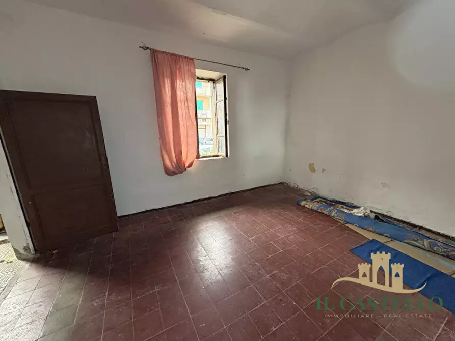 Immagine 2 di Casa indipendente in vendita  a Castiglione Del Lago