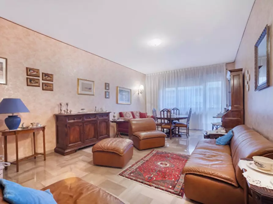 Immagine 2 di Appartamento in vendita  in Via L'Aquila a Pescara