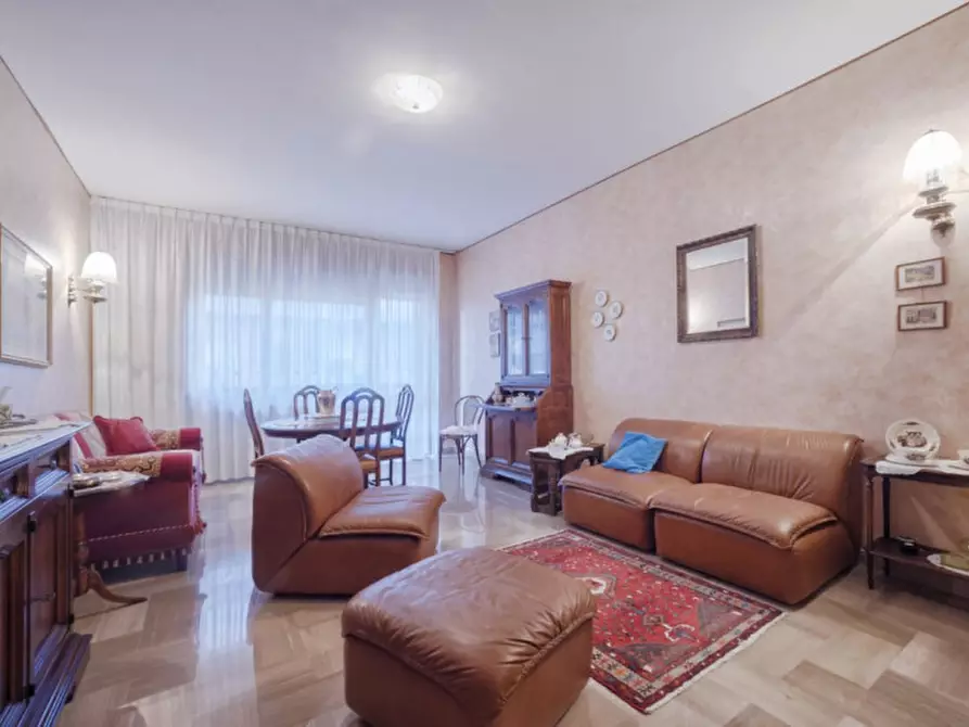 Immagine 4 di Appartamento in vendita  in Via L'Aquila a Pescara