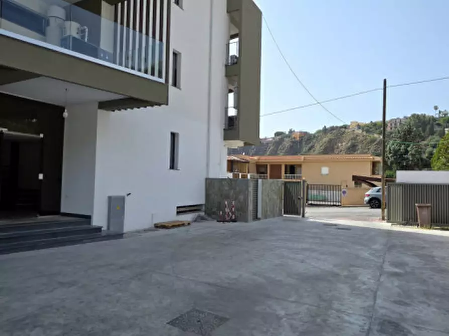Immagine 25 di Appartamento in vendita  in Via delle Magnolie a Milazzo