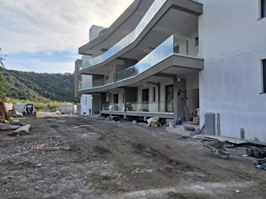 Immagine 26 di Appartamento in vendita  in Via delle Magnolie a Milazzo