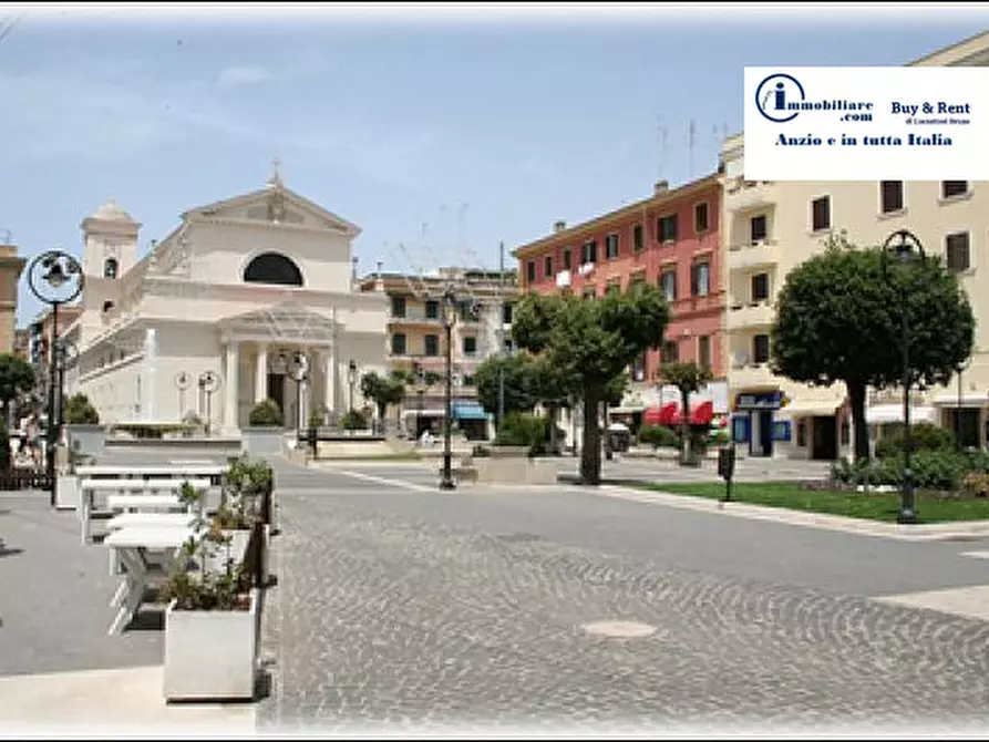Immagine 2 di Negozio in vendita  in VIA XX SETTEMBRE a Anzio