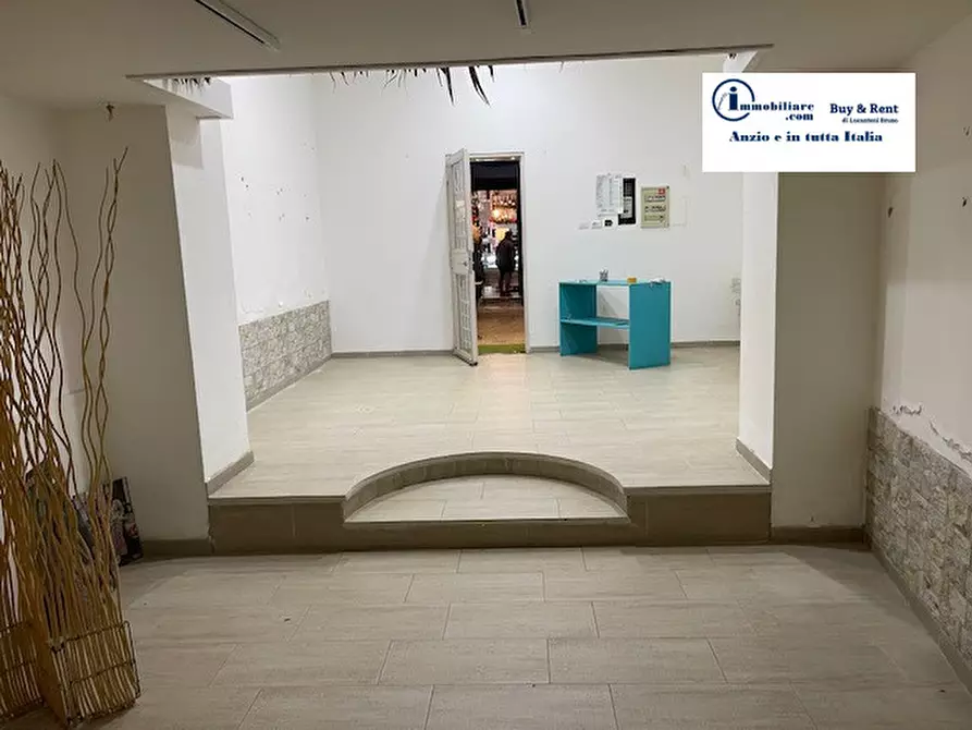 Immagine 17 di Negozio in vendita  in VIA XX SETTEMBRE a Anzio