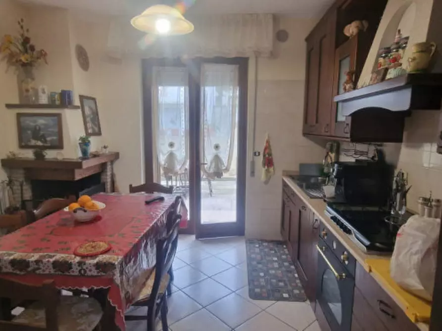 Immagine 4 di Casa quadrifamiliare in vendita  in Via Torrette a Città Sant'angelo