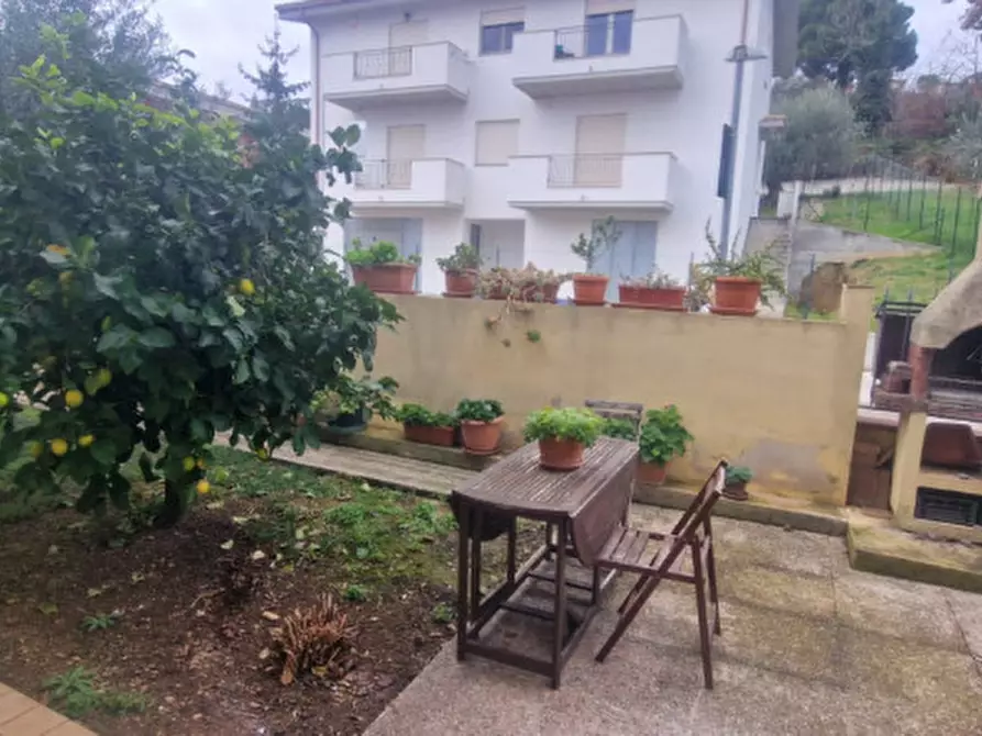 Immagine 8 di Casa quadrifamiliare in vendita  in Via Torrette a Città Sant'angelo