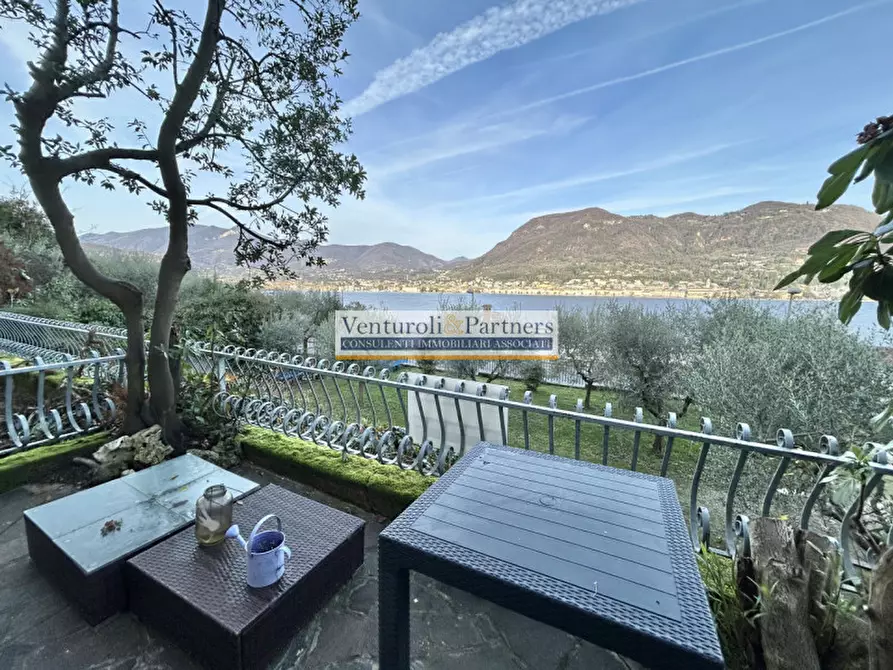 Immagine 1 di Appartamento in vendita  in Via Tavine a Salò