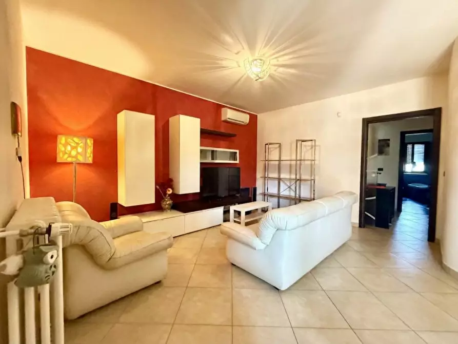 Immagine 1 di Appartamento in vendita  in via ignazio silone a Bitritto
