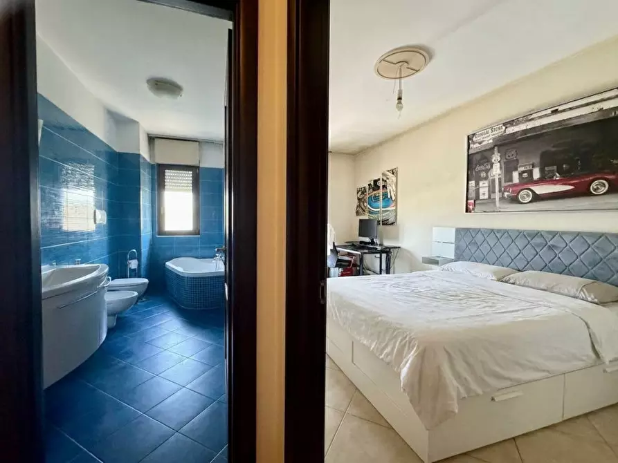 Immagine 10 di Appartamento in vendita  in via ignazio silone a Bitritto