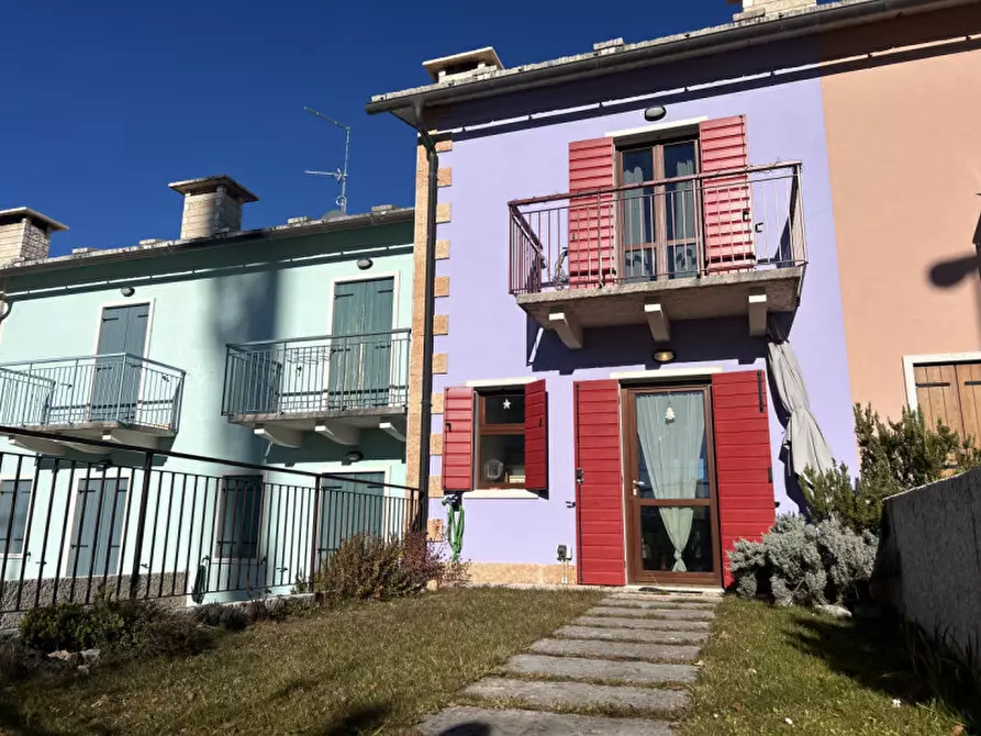 Immagine 1 di Villetta a schiera in vendita  in Via Aleardo Aleardi a Bosco Chiesanuova