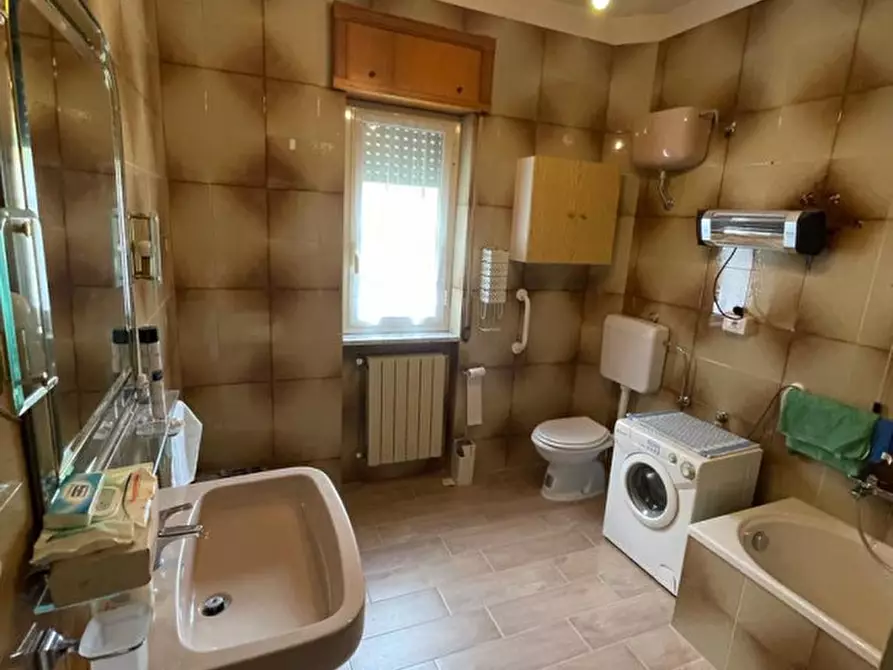 Immagine 9 di Appartamento in affitto  a Moliterno