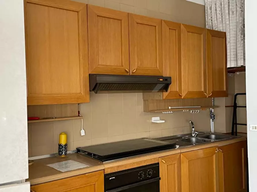 Immagine 13 di Appartamento in affitto  a Moliterno