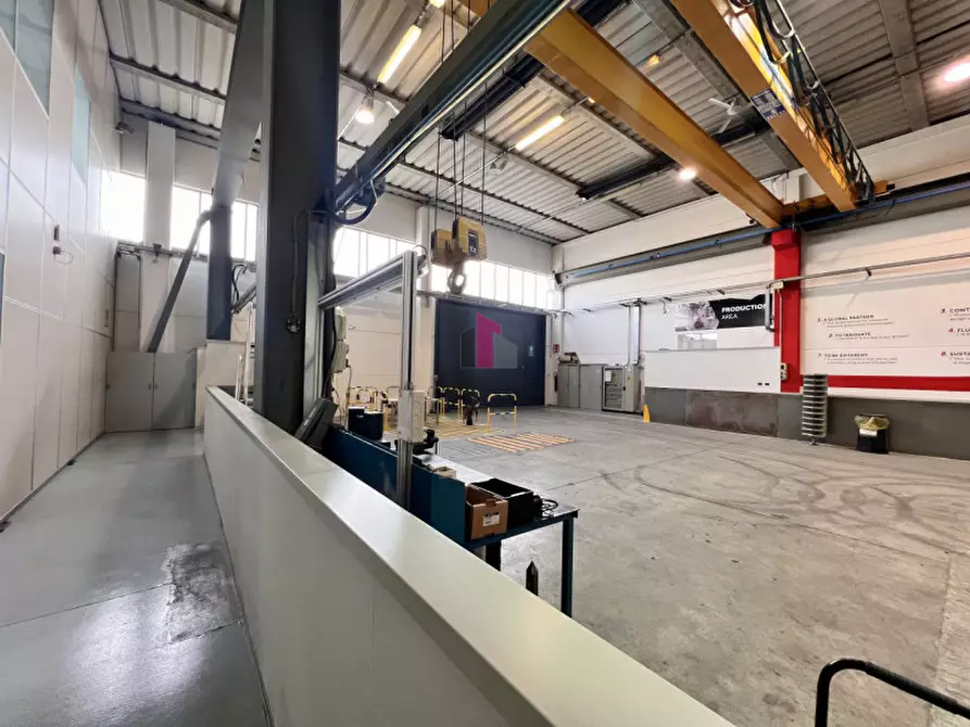 Immagine 28 di Capannone industriale in vendita  in Via Ferruccio Chemello a Montecchio Maggiore
