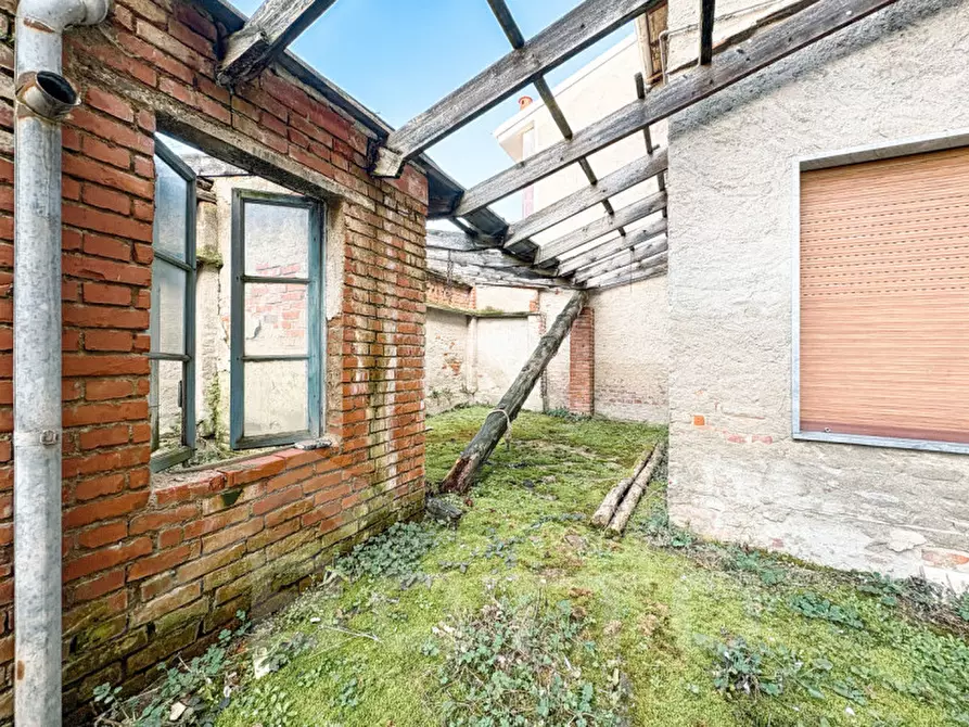 Immagine 29 di Casa indipendente in vendita  in Via Madonna 27 a Cameri