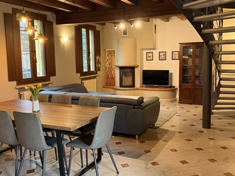 Immagine 4 di Casa indipendente in vendita  in Mantova a Mantova