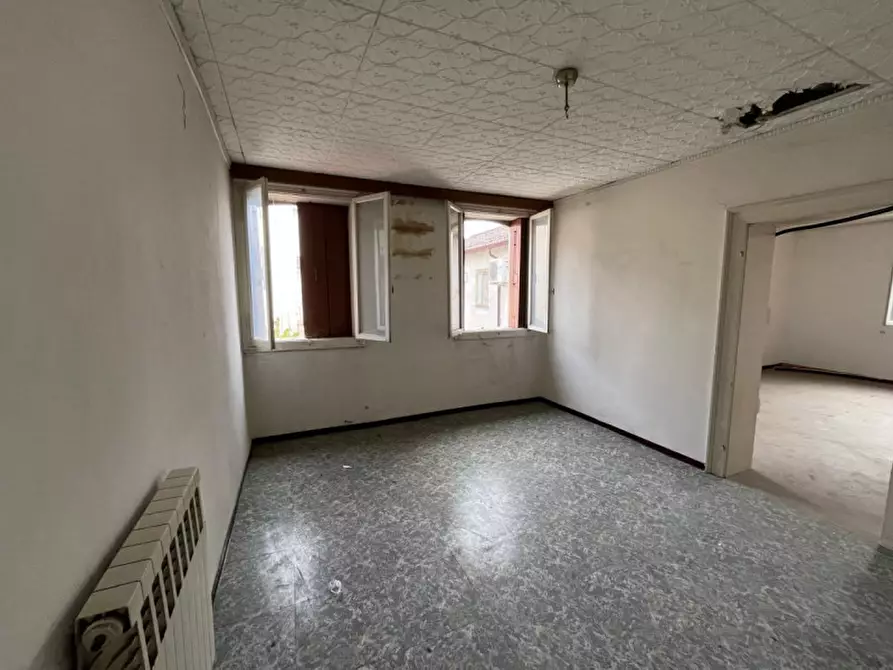 Immagine 27 di Rustico / casale in vendita  in Via Ponte, 80 a Castegnero