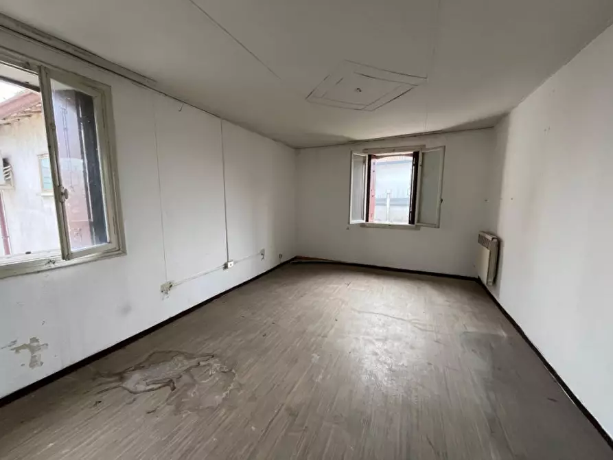 Immagine 29 di Rustico / casale in vendita  in Via Ponte, 80 a Castegnero