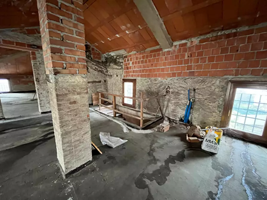 Immagine 39 di Rustico / casale in vendita  in Via Ponte, 80 a Castegnero
