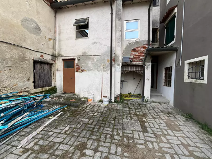 Immagine 52 di Rustico / casale in vendita  in Via Ponte, 80 a Castegnero