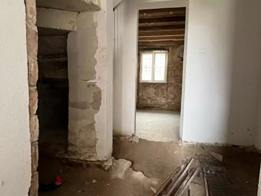 Immagine 54 di Rustico / casale in vendita  in Via Ponte, 80 a Castegnero