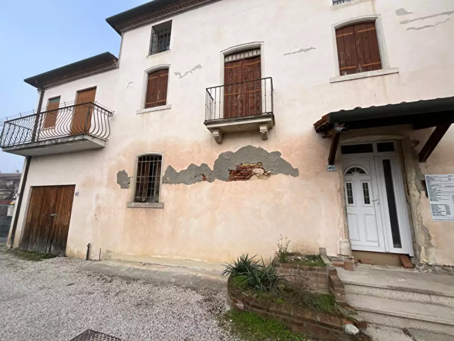 Immagine 60 di Rustico / casale in vendita  in Via Ponte, 80 a Castegnero