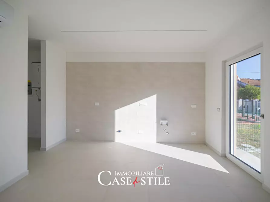 Immagine 3 di Appartamento in vendita  a Sarzana