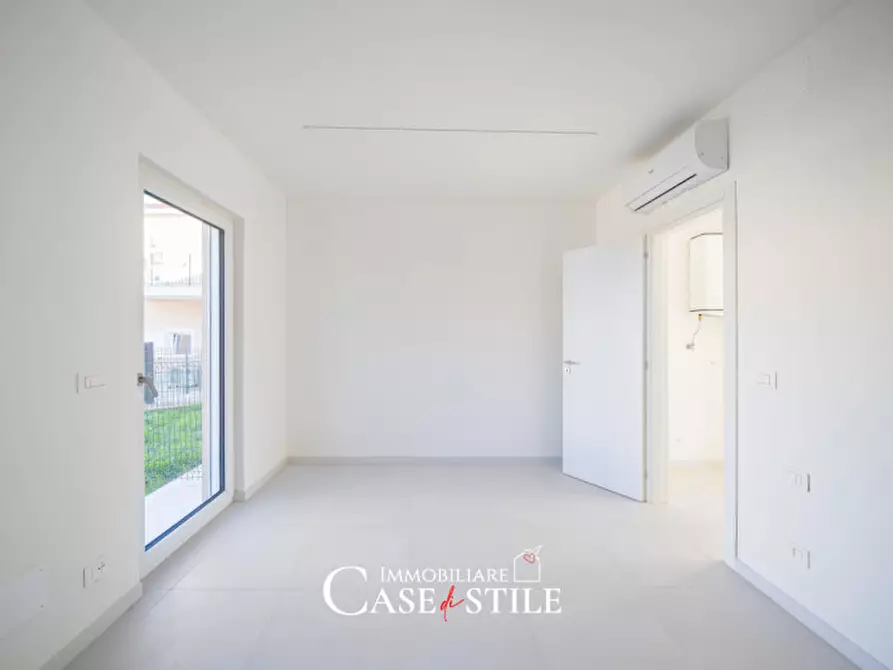 Immagine 11 di Appartamento in vendita  a Sarzana