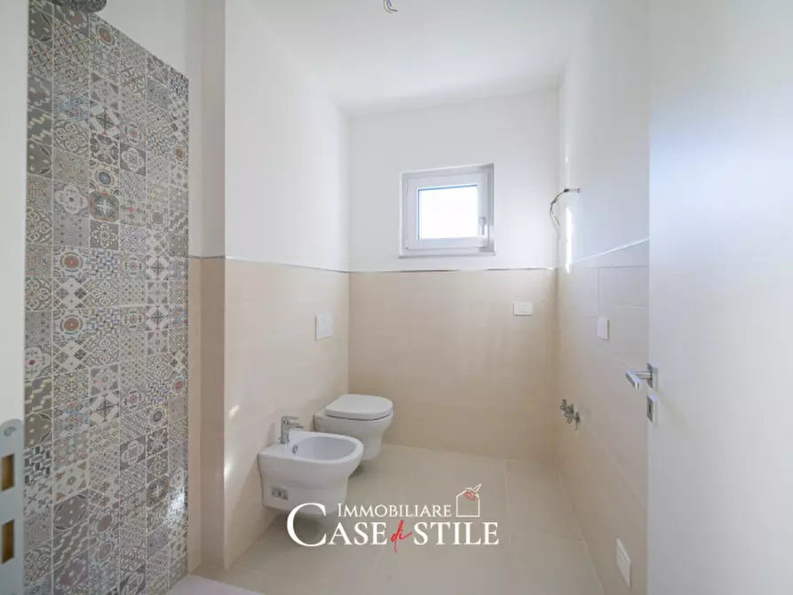 Immagine 12 di Appartamento in vendita  a Sarzana