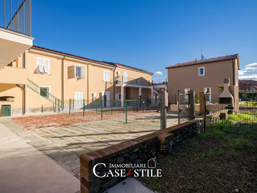 Immagine 14 di Appartamento in vendita  a Sarzana