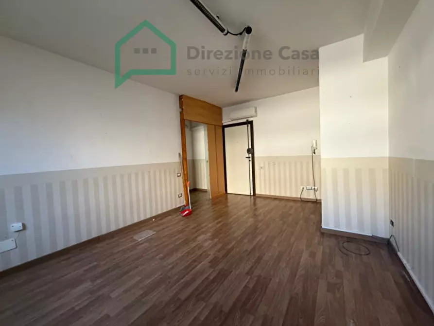 Immagine 6 di Ufficio in affitto  in CENTRO DIREZIONALE a Napoli