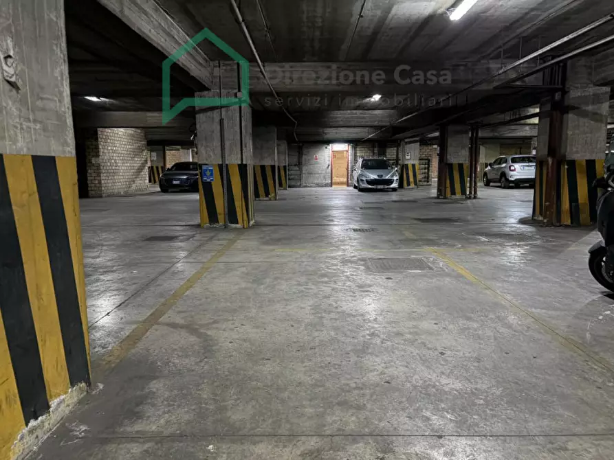 Immagine 14 di Ufficio in affitto  in CENTRO DIREZIONALE a Napoli