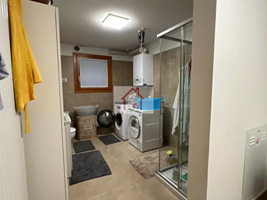 Immagine 13 di Villetta a schiera in vendita  a Giavera Del Montello