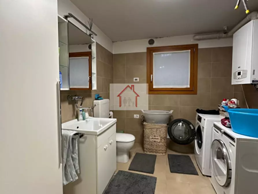 Immagine 14 di Villetta a schiera in vendita  a Giavera Del Montello