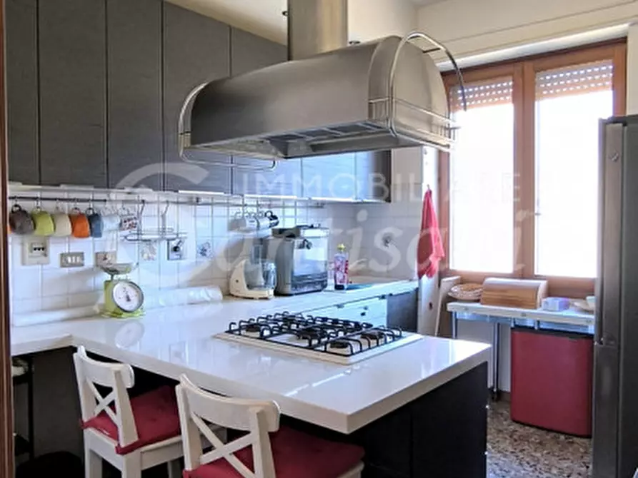 Immagine 7 di Appartamento in vendita  in Via Giacomo Puccini a Sesto Fiorentino