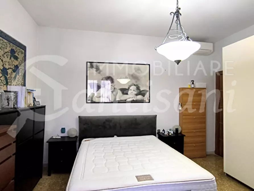 Immagine 13 di Appartamento in vendita  in Via Giacomo Puccini a Sesto Fiorentino