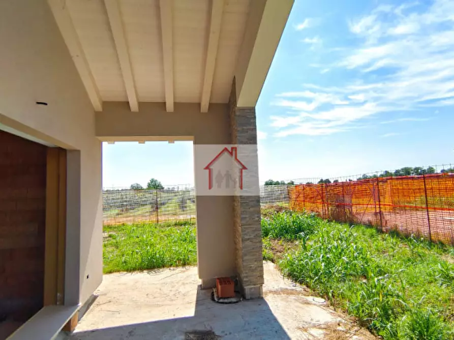 Immagine 2 di Casa bifamiliare in vendita  in Via San Rocco a Giavera Del Montello