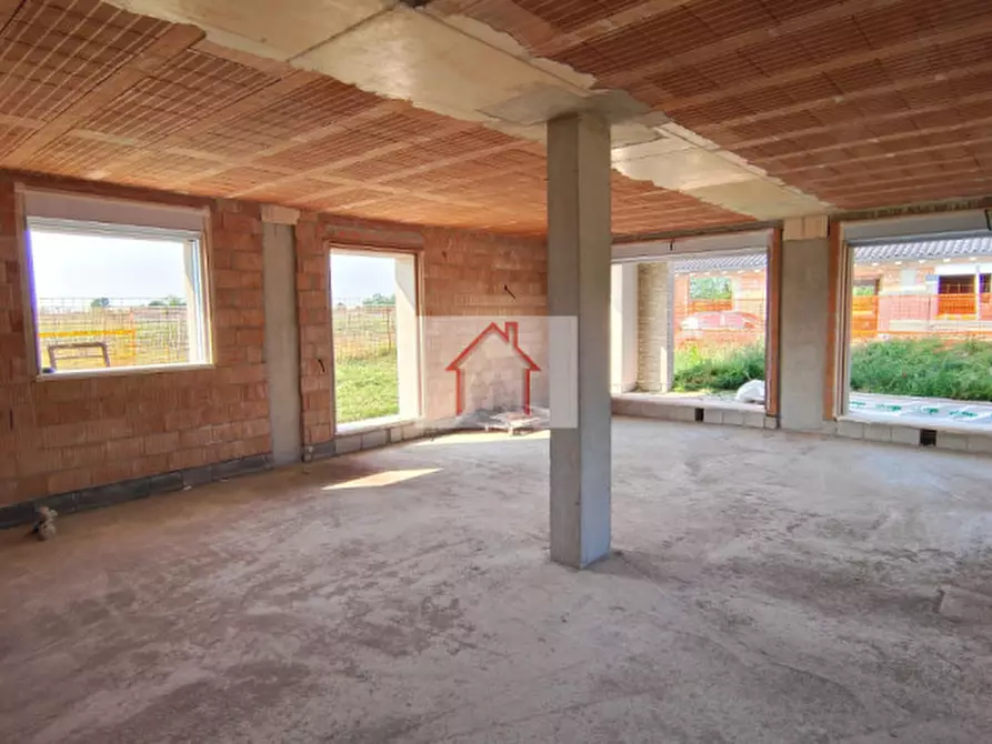 Immagine 10 di Casa bifamiliare in vendita  in Via San Rocco a Giavera Del Montello