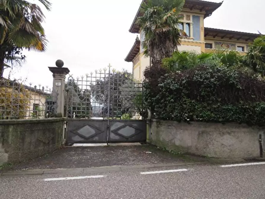 Immagine 1 di Villa in vendita  in Via Pozzo dell'amore 41 a Affi