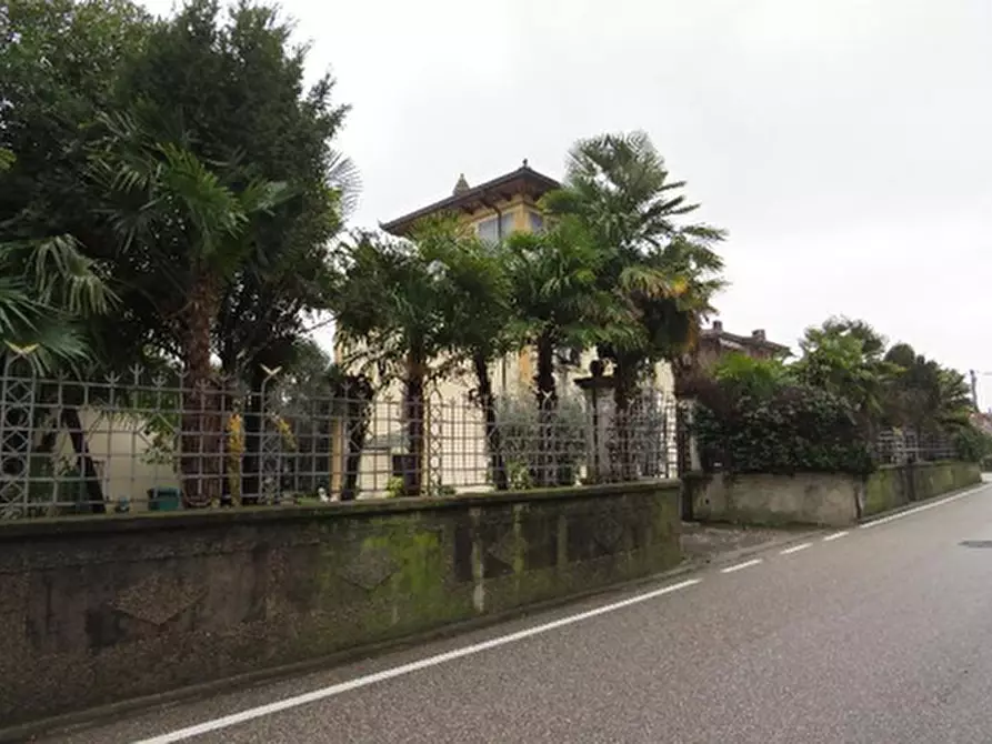 Immagine 2 di Villa in vendita  in Via Pozzo dell'amore 41 a Affi